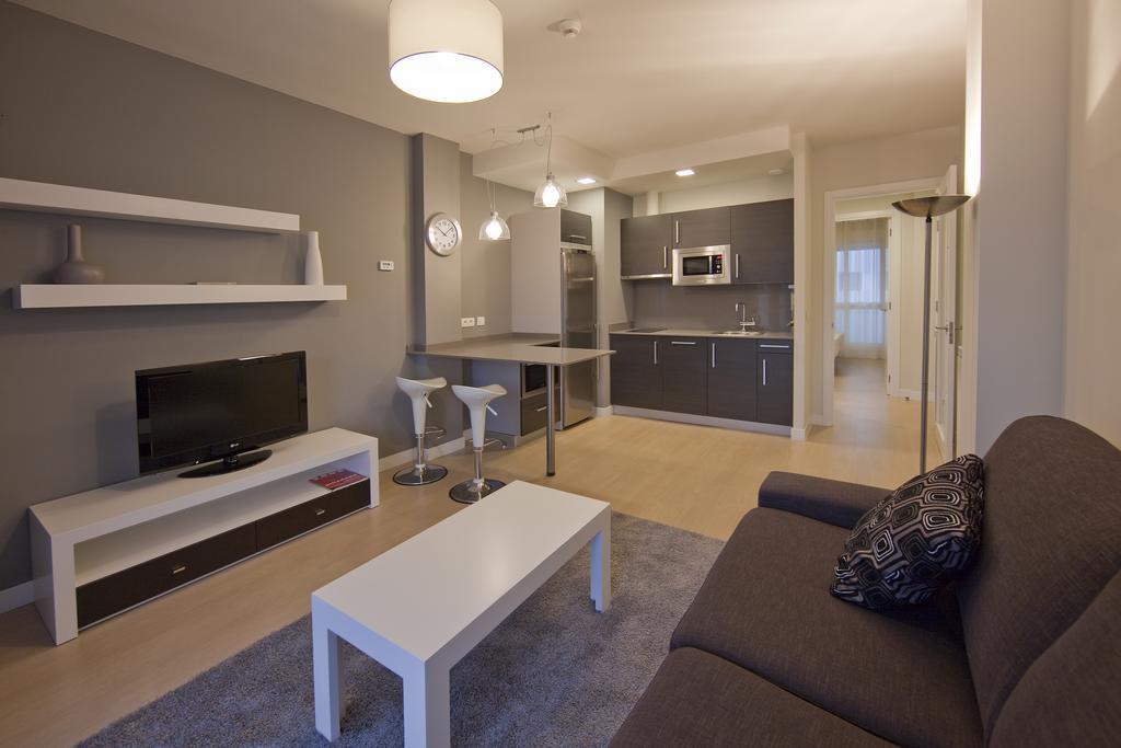 Apartamentos Irenaz Vitoria-Gasteiz Pokoj fotografie