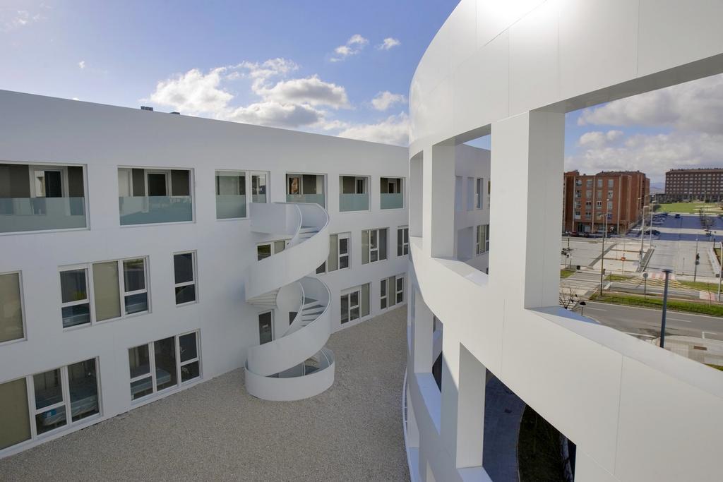 Apartamentos Irenaz Vitoria-Gasteiz Exteriér fotografie