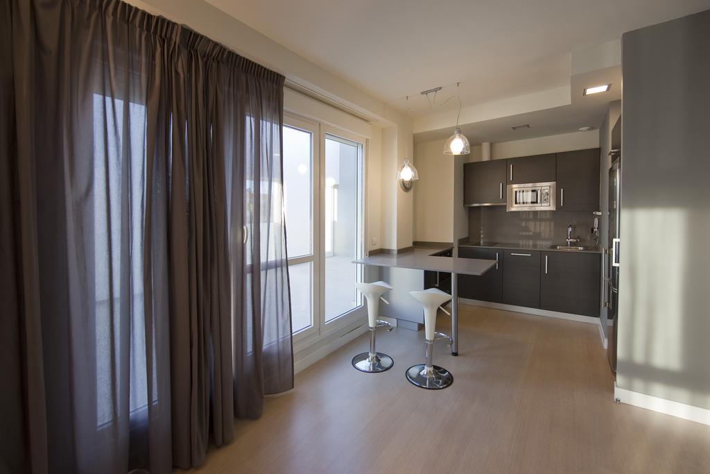 Apartamentos Irenaz Vitoria-Gasteiz Exteriér fotografie
